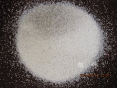 如何更換反滲透粗濾罐中的石英砂濾料？